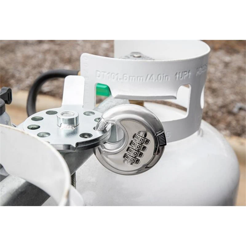 Camco 40590 Double Propane Tank Locking Device Fits 3/8" And 1/2" Threaded Posts