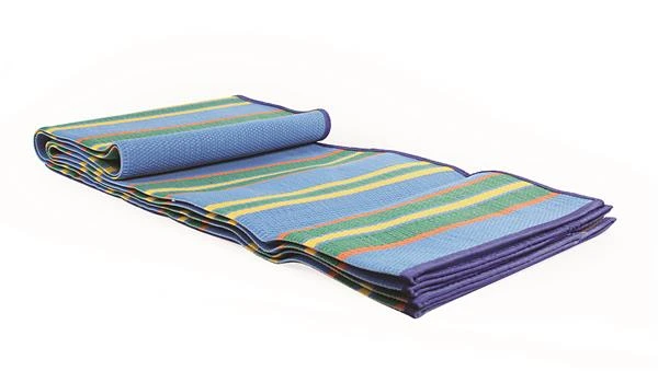 Camco 42805 Camping Mat - 5' X 6-1/2' - Image 4