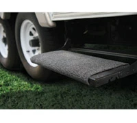 Camco 18-Inch Gray Wrap Around Step Mat